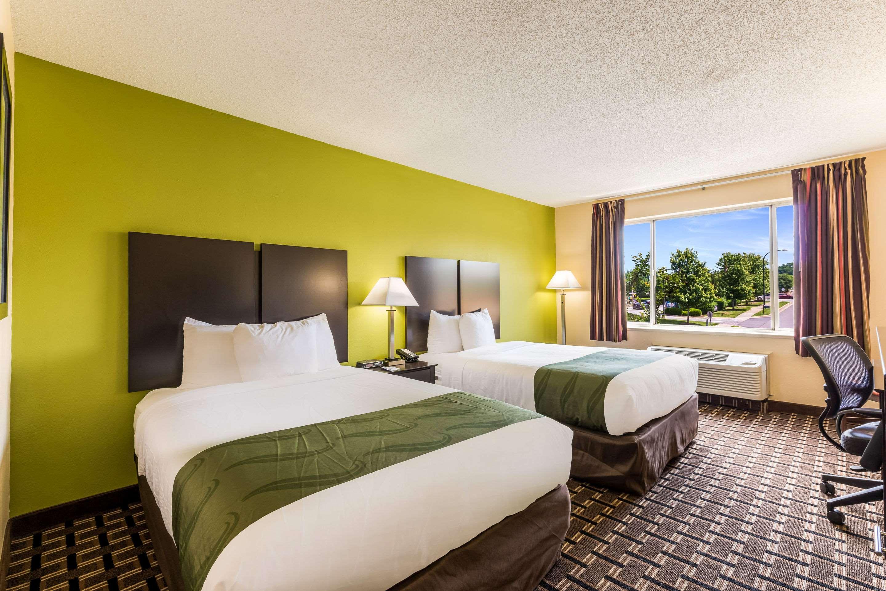 Quality Inn Huntersville Near Lake Norman Exterior photo